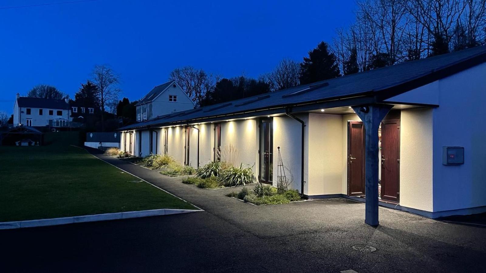 Ferienwohnung The Old Mountain Stables Caerllwyn Ganol Farm Newport  Exterior foto