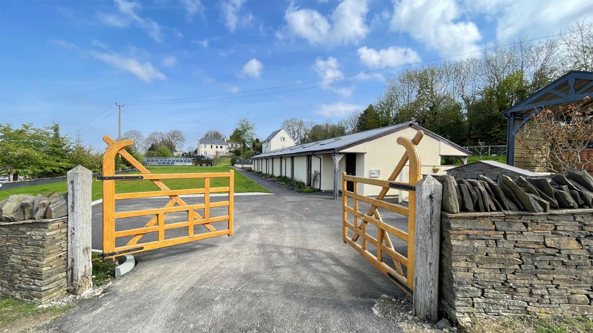 Ferienwohnung The Old Mountain Stables Caerllwyn Ganol Farm Newport  Exterior foto