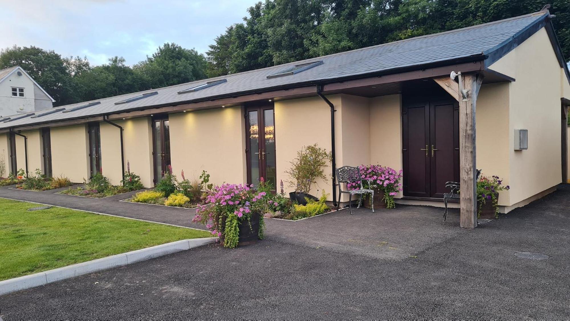 Ferienwohnung The Old Mountain Stables Caerllwyn Ganol Farm Newport  Exterior foto